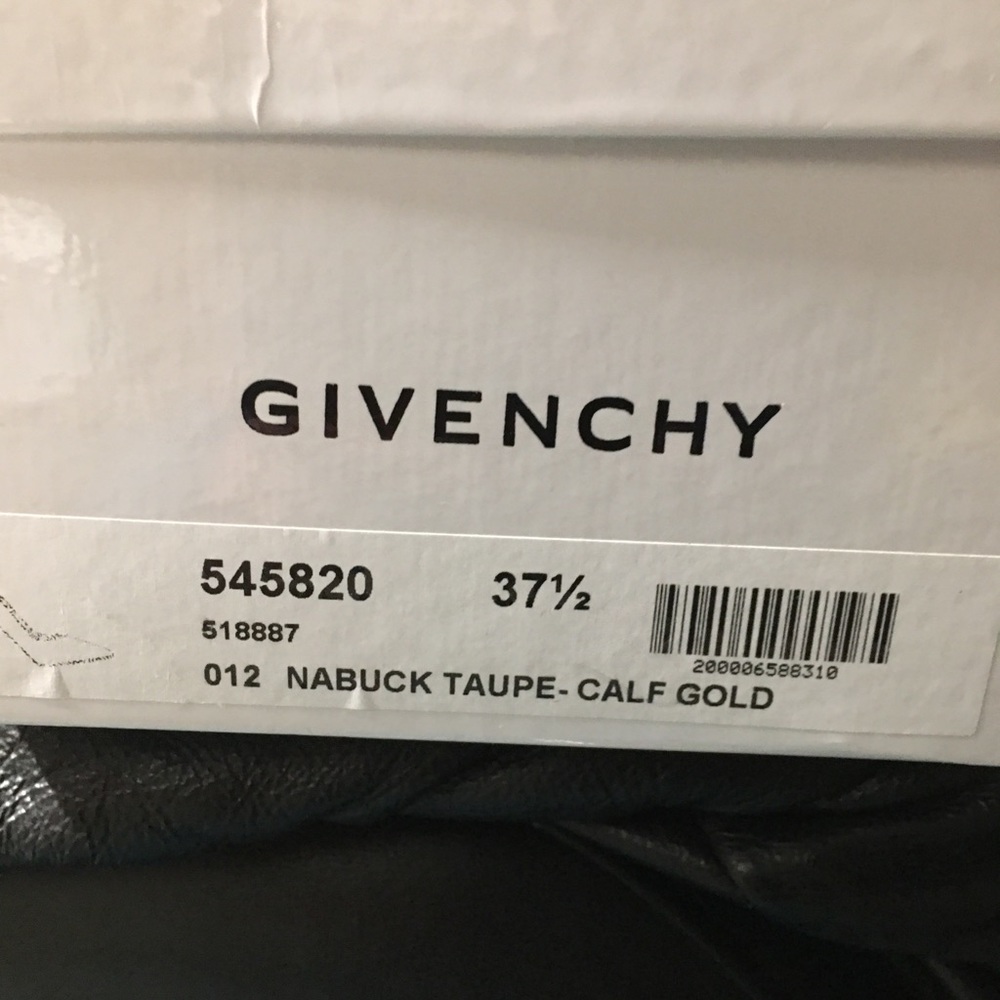 Designer Shoes - Picture 9 of 15